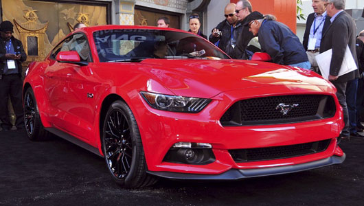 autodaily%20dau%20gia%20ford%20mustang.jpg