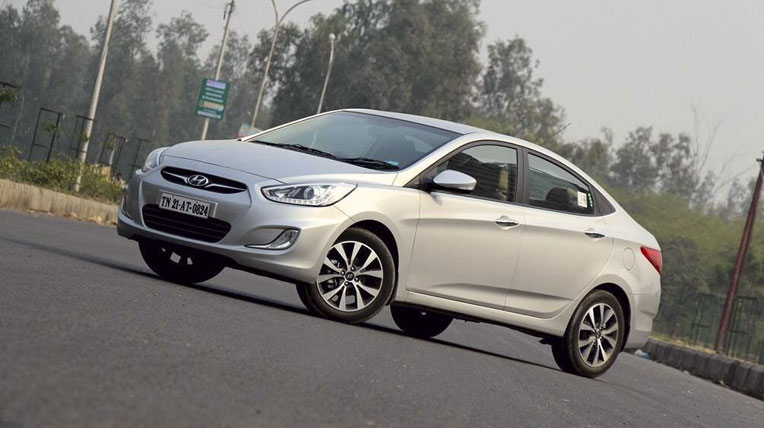 2014-Hyundai-Verna-Front.jpg