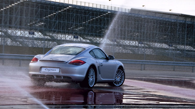 porsche-cayman-iceroad.jpg