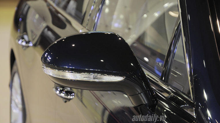 Bentley-New-Flying-Spur-Bangkok-Motor-Show-2014 (2).jpg