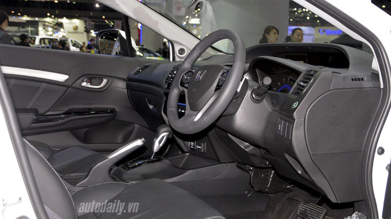 honda-civic-2014-(18).jpg