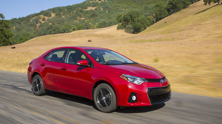 Phân khúc compact: Toyota Corolla duy trì vị trí số 1