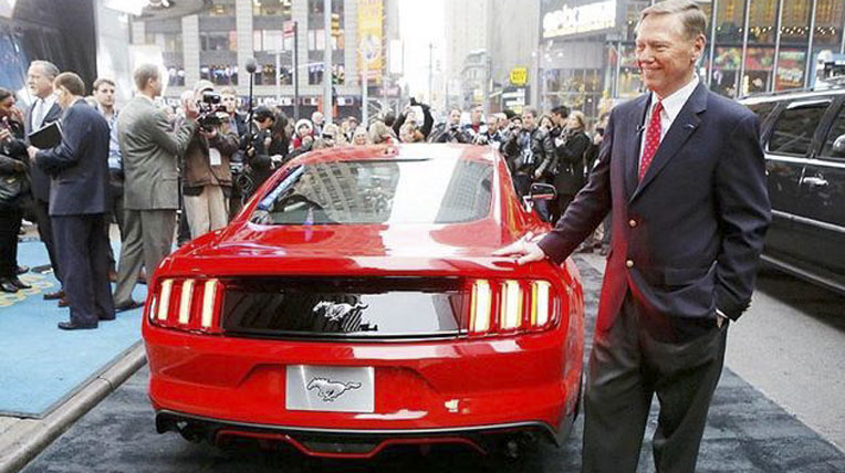 alan-mulally-career%20(18).jpg