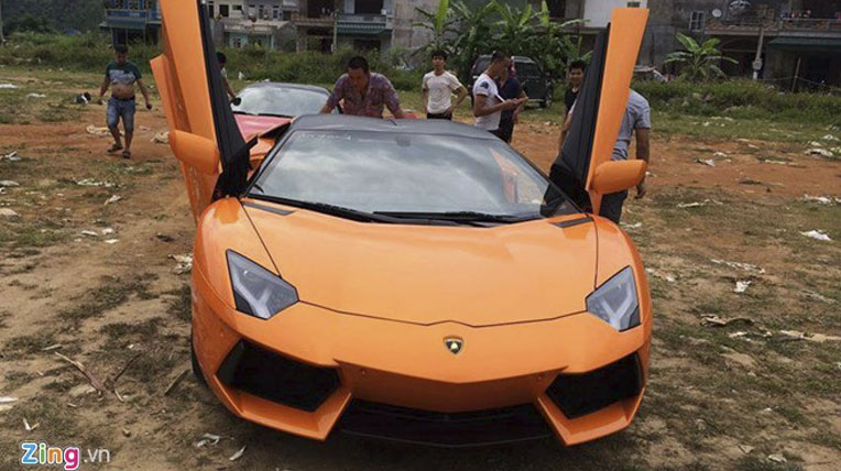 aventador-roadster-viet-nam.jpg