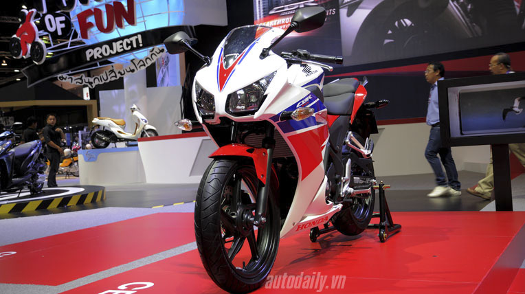 honda-crb300r-bangkok-motor-show-2014%20(1).jpg