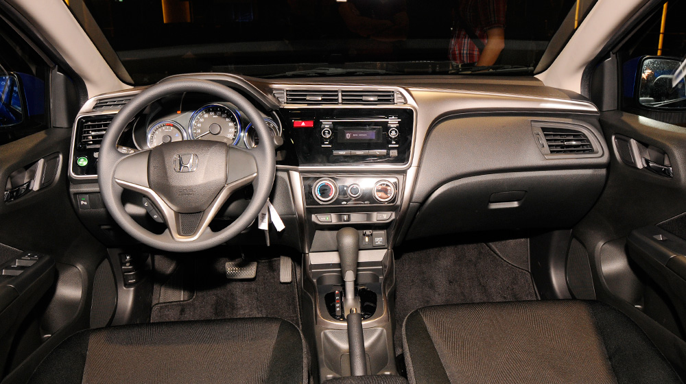 honda-city-2014-interior%20(1).jpg