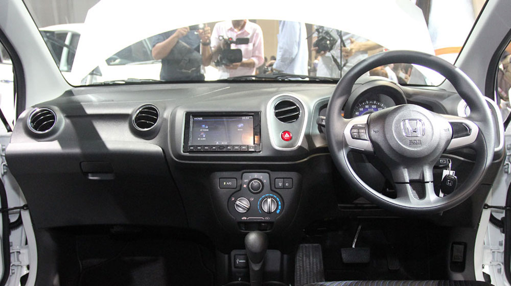 honda-mobilio-5-seats-1.jpg