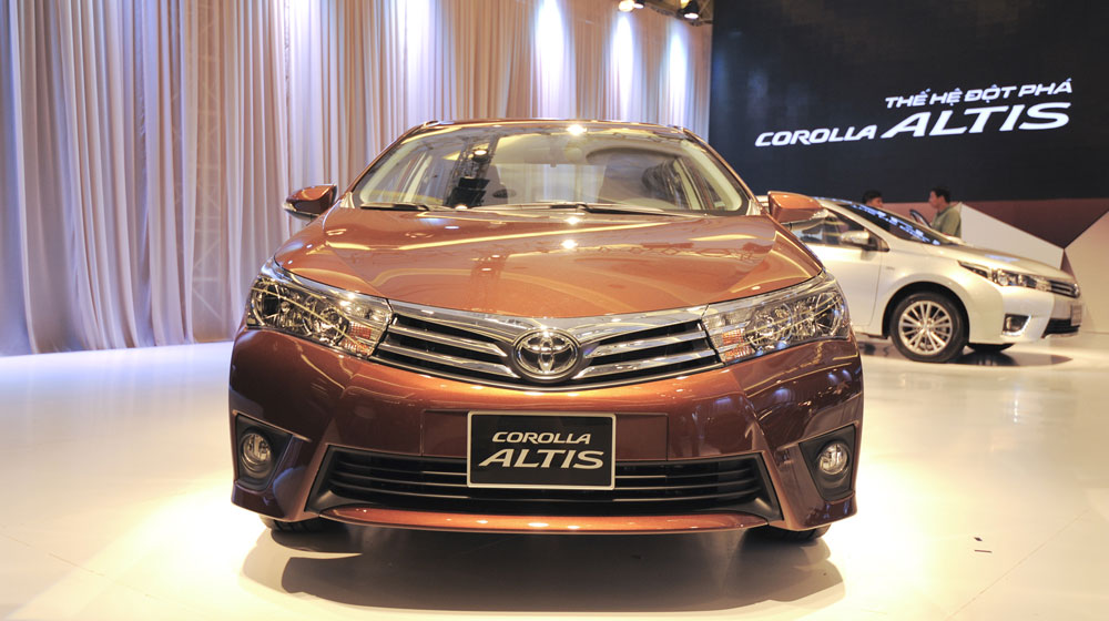 toyota-corolla-altis-2014-(21).jpg