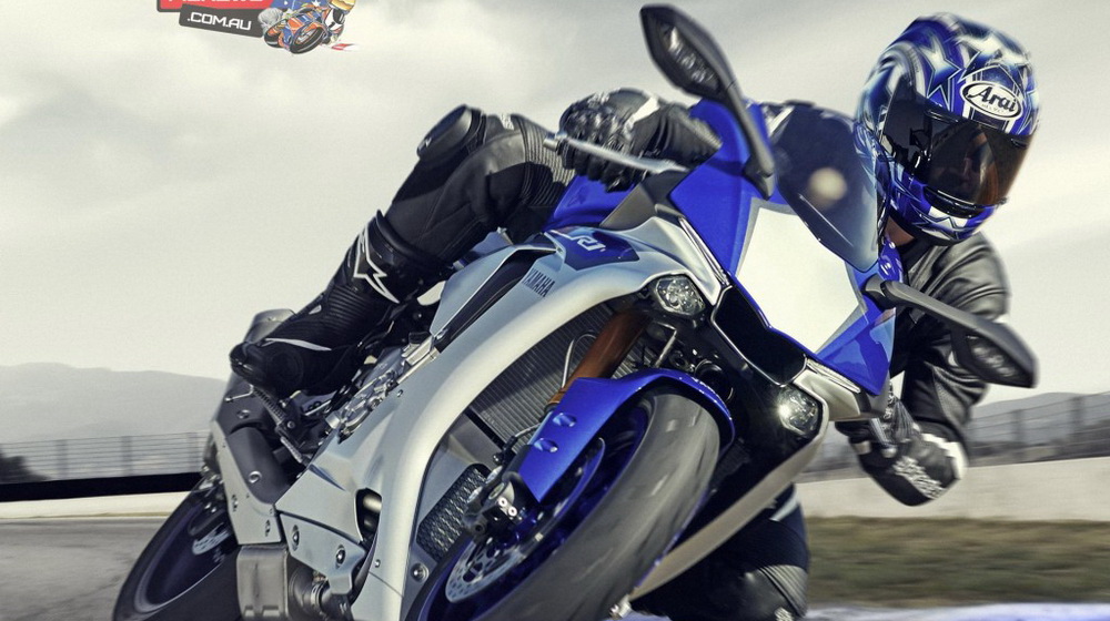 Yamaha YZF-R1 2015 có giá 16.490 USD