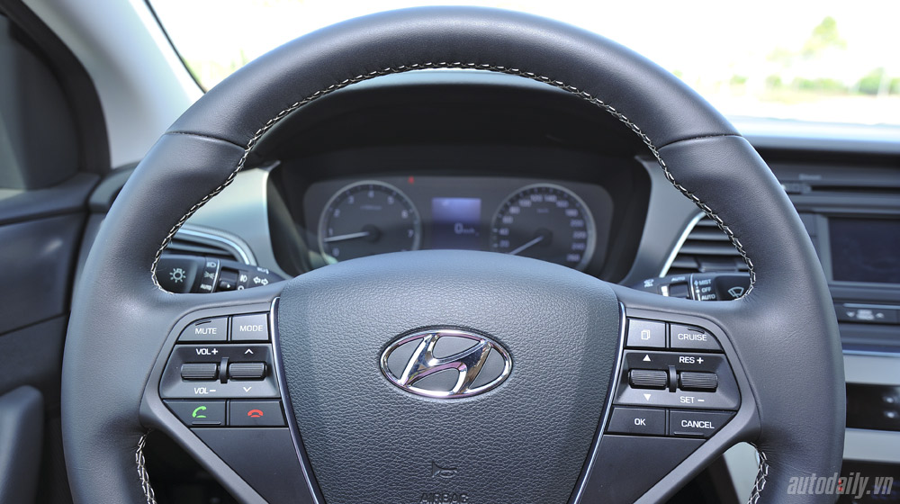Hyundai Sonata 2014 (35).jpg