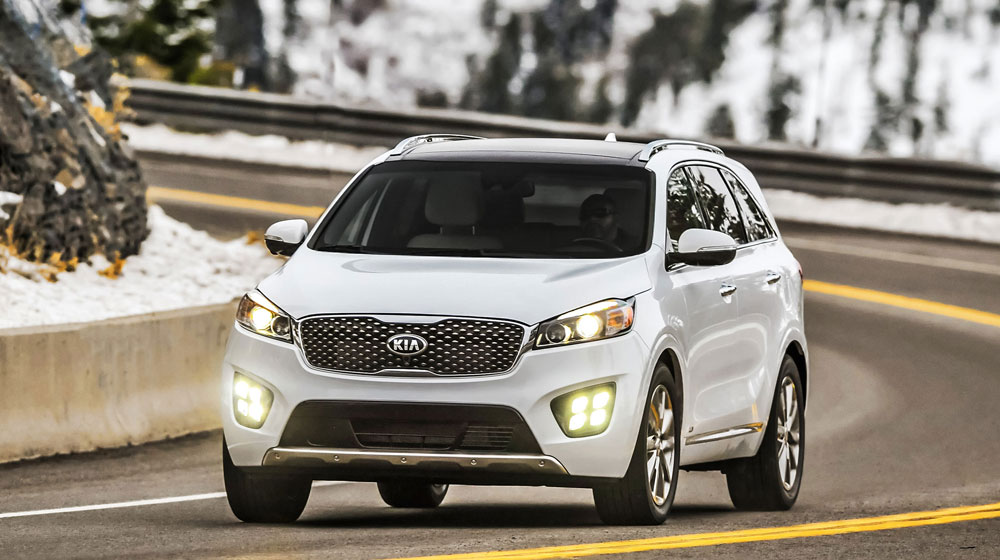 2016-kia-sorento-sxl-front-three-quarter-in-motion-1.jpg