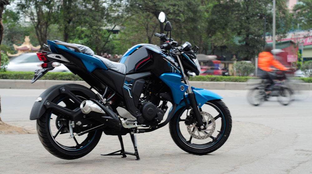 yamaha%20fz-s%20(19).jpg