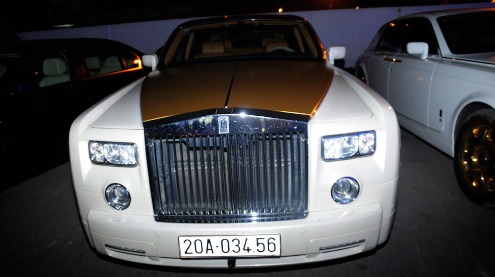 rolls%20royce%20phantom%20(9).jpg