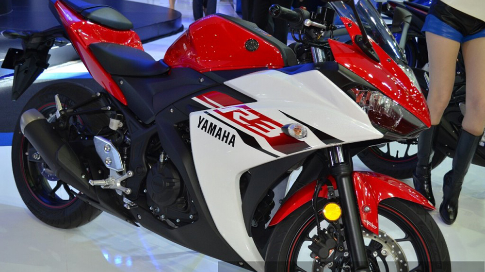 Yamaha-YZF-R3-fairing-at-2015-Bangkok-Motor-Show-1024x678.jpg