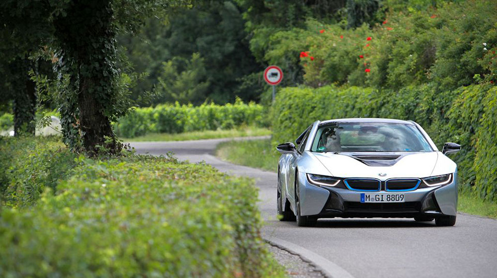 BMW i8 giành giải Xe xanh của năm