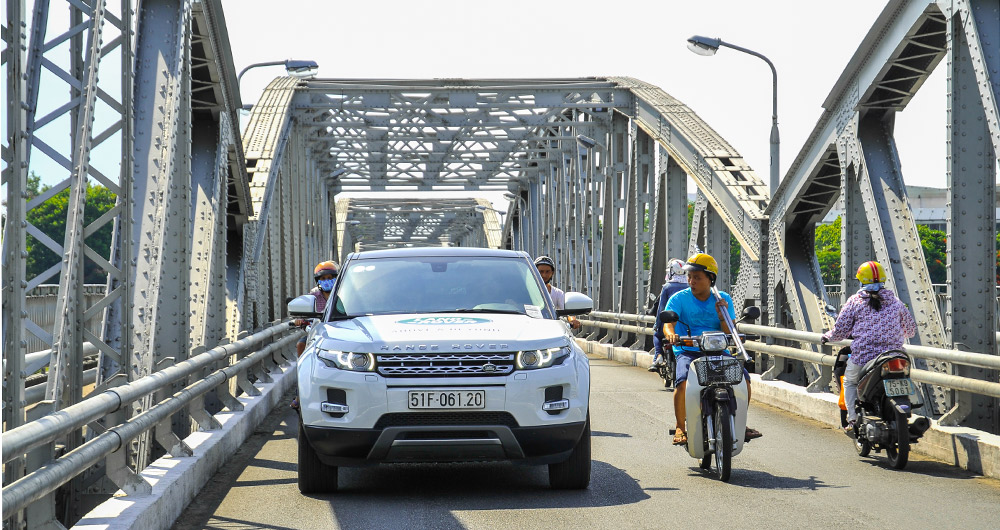Hành trình Roadshow Jaguar Land Rover Quảng Bình - Huế