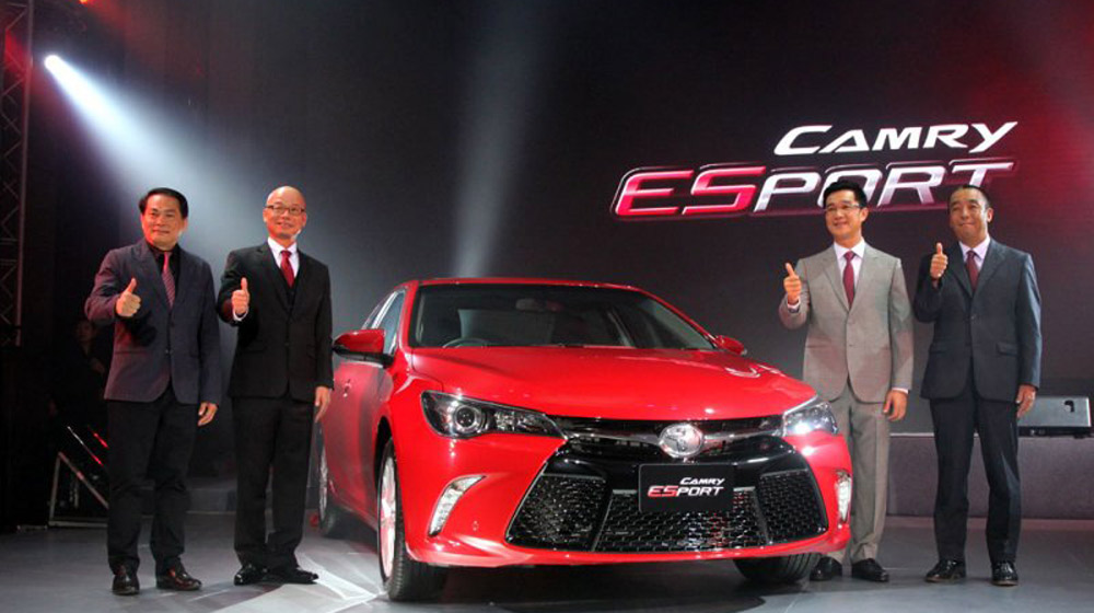 Cận cảnh Toyota Camry phiên bản thể thao vừa ra mắt tại Thái Lan