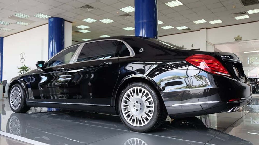 Maybach%20S600%200%20copy%201.jpg