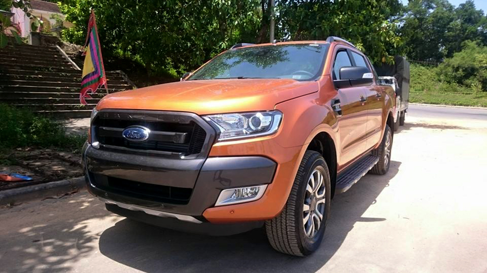  Ford Ranger Wildtrak apareció de repente en Hanoi
