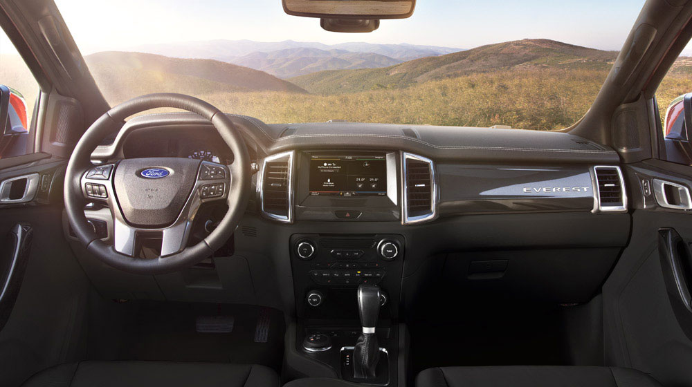 New-Ford-Everest-Interior-2-Basalt-LHD.jpg