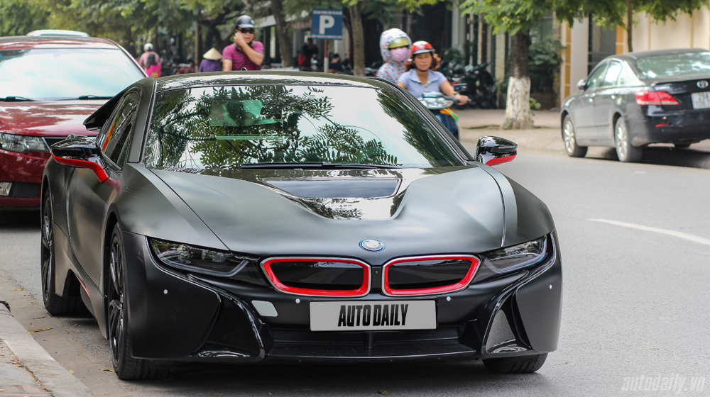 BMW%20i8%20%C4%91en%20m%E1%BB%9D%20(18).jpg