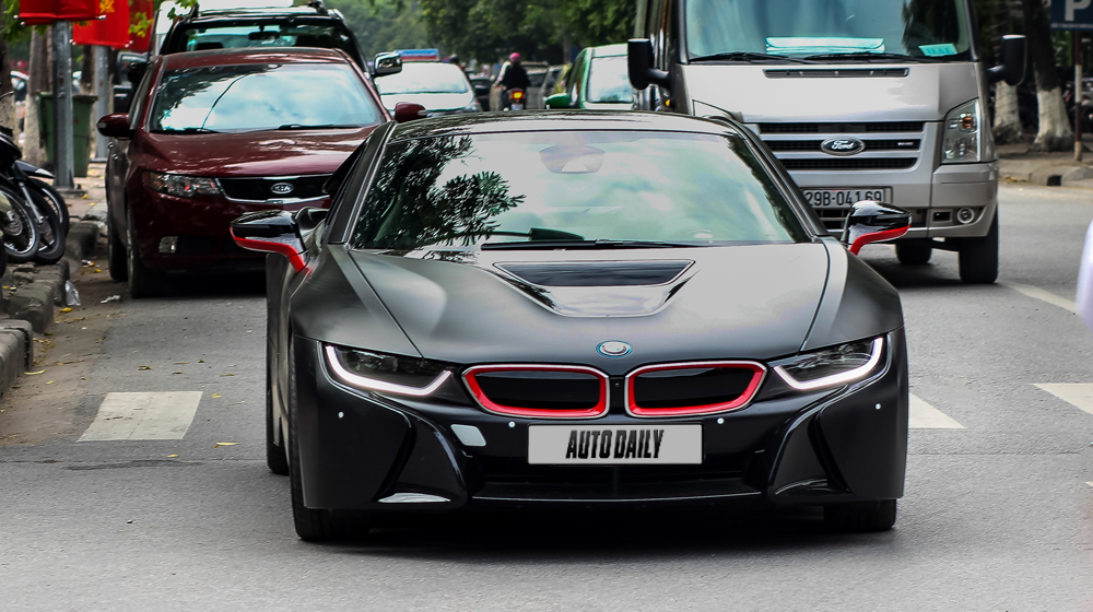 BMW%20i8%20%C4%91en%20m%E1%BB%9D%20(25).jpg