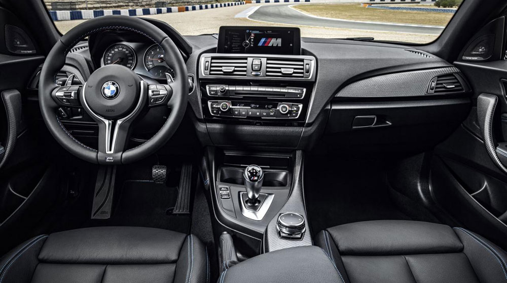 BMW M2 Coupe 2016 chính thức trình làng - ảnh 2 Nội thất của BMW M2 Coupe 2016.