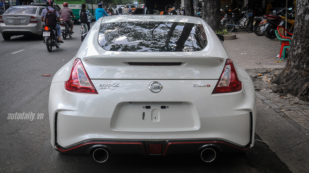 Nissan_370Z_nismp%20(4).jpg