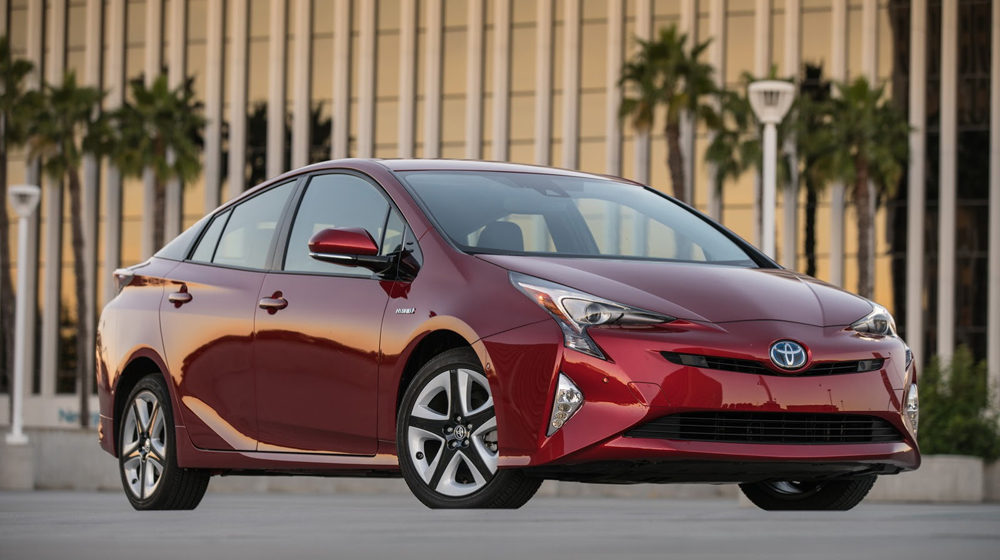 Công bố giá Toyota Prius 2016