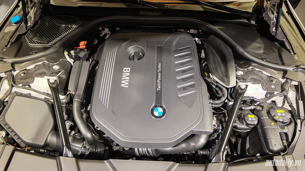 BMW_7-Series (25).jpg