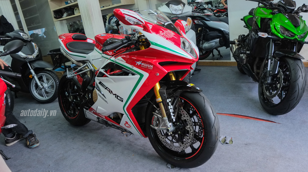 MV_Agusta_F4_RC%20(24).jpg