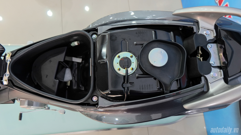 Ảnh chi tiết Suzuki Axelo 125 bản nâng cấp Suzuki_Axelo_2016 (19).jpg