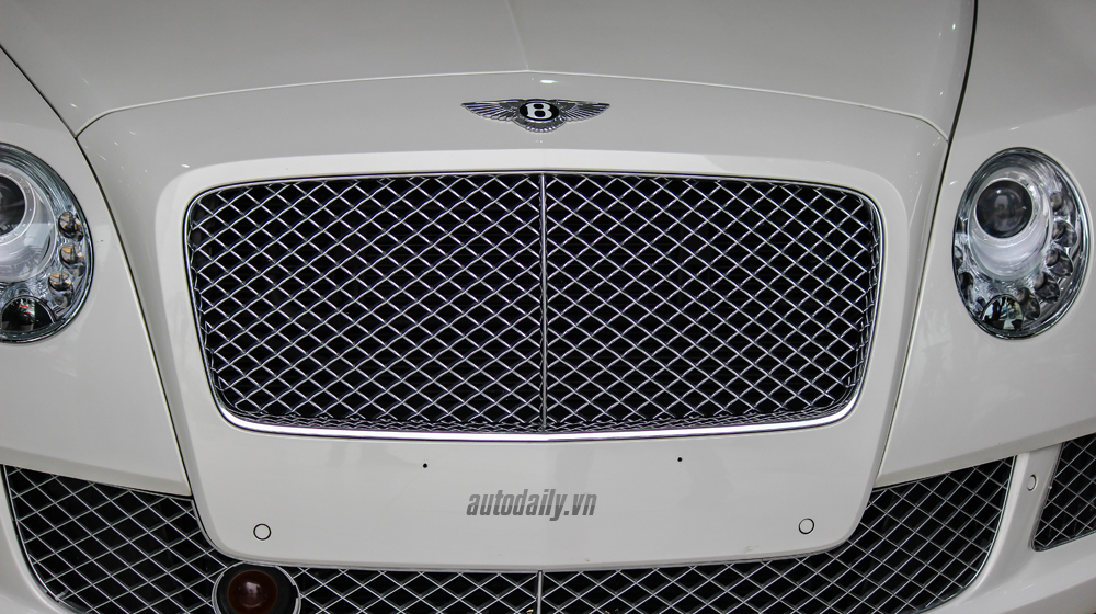 Bentley GTC 2012 (9).jpg