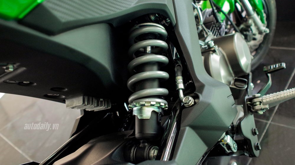 Ảnh chi tiết Kawasaki Z150 PRO tại Việt Nam Kawasaki Z125. PRO 125 (41).jpg
