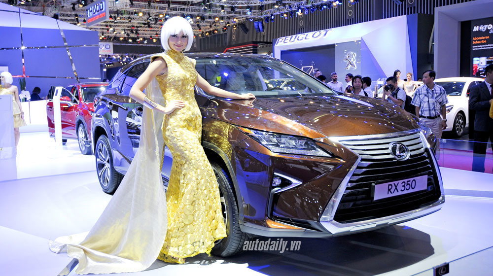 Chiều nay, xe bán chạy nhất lịch sử Lexus ra mắt tại Hà Nội