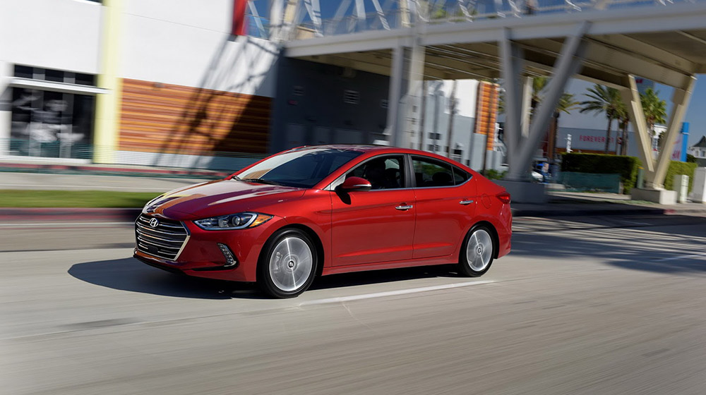 2017-Hyundai-Elantra-4.jpg