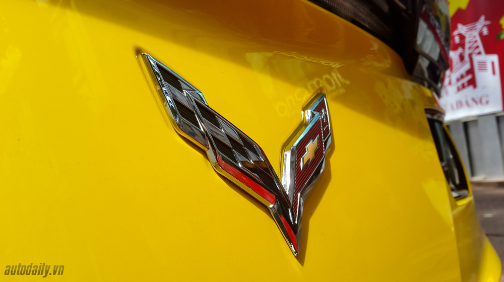 Chevrolet_C7_Z06%20(6).jpg