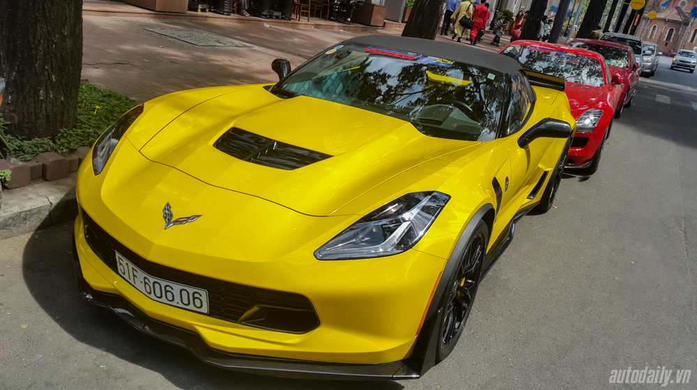 Chevrolet_C7_Z06%20(7).jpg