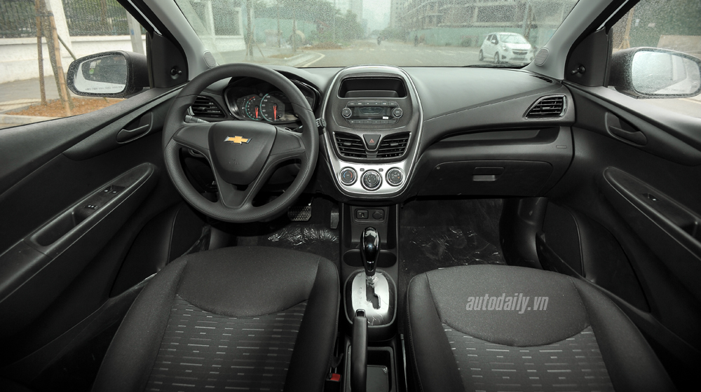 Chevrolet%20Spark%202016%20(19).jpg