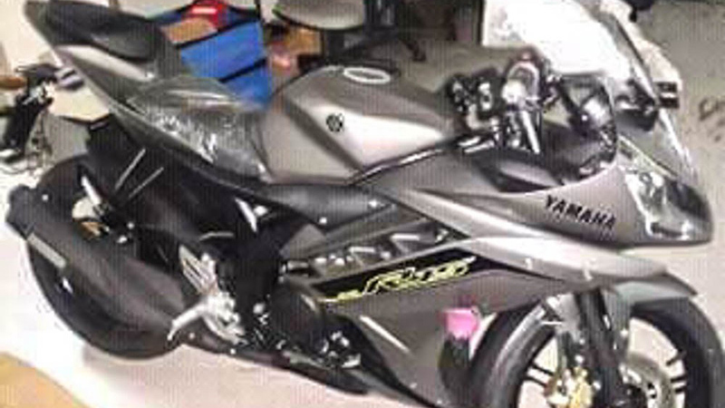 2016-Yamaha-R15-grey-spied-in-Indonesia.jpg