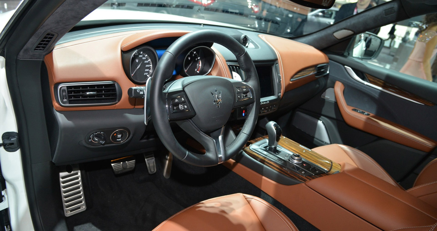 2017-maserati-levante-live-in-new-york-(2).jpg