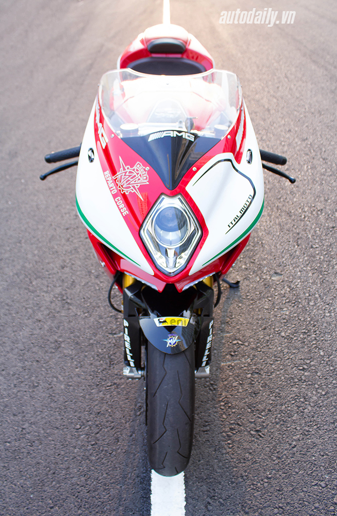 MV%20Agusta%20F4%20RC%20(10).jpg