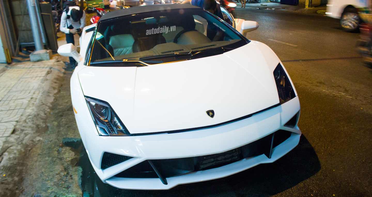 Ảnh chi tiết Lamborghini Gallardo LP-560-4 Spyder đầu tiên ở Việt Nam Lamborghini_Gallardo_LP560-4_Spyder (10).jpg