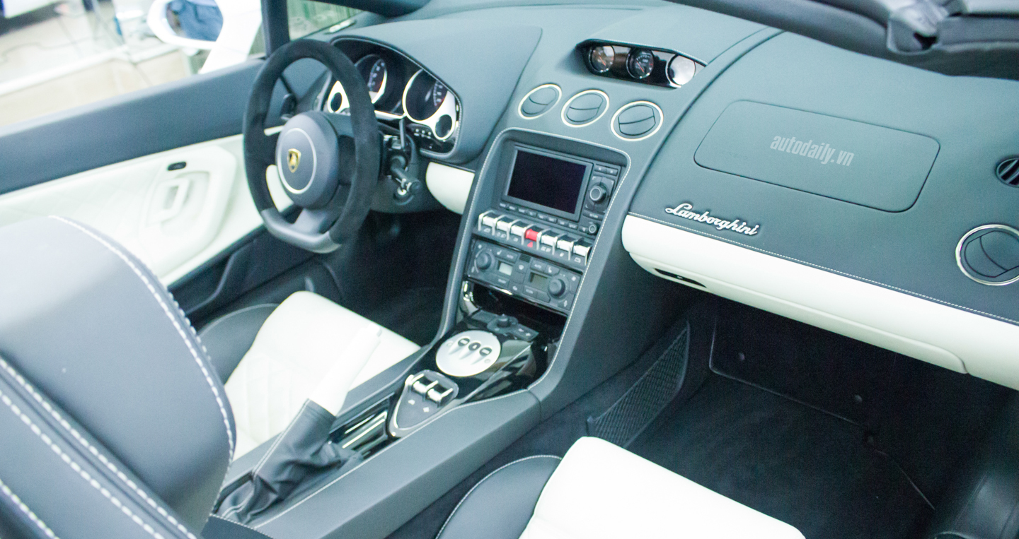 Ảnh chi tiết Lamborghini Gallardo LP-560-4 Spyder đầu tiên ở Việt Nam Lamborghini_Gallardo_LP560-4_Spyder (13).jpg