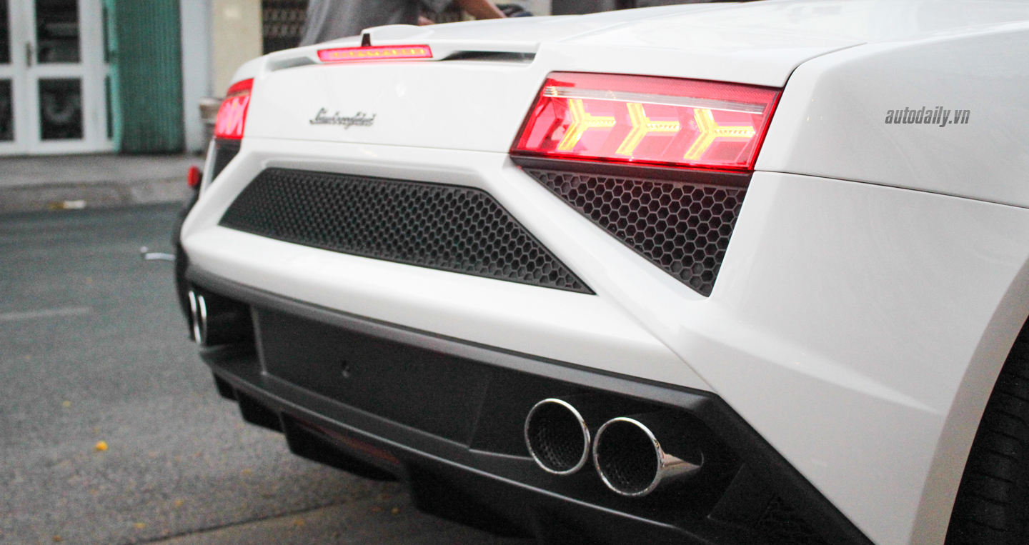 Ảnh chi tiết Lamborghini Gallardo LP-560-4 Spyder đầu tiên ở Việt Nam Lamborghini_Gallardo_LP560-4_Spyder (22).jpg
