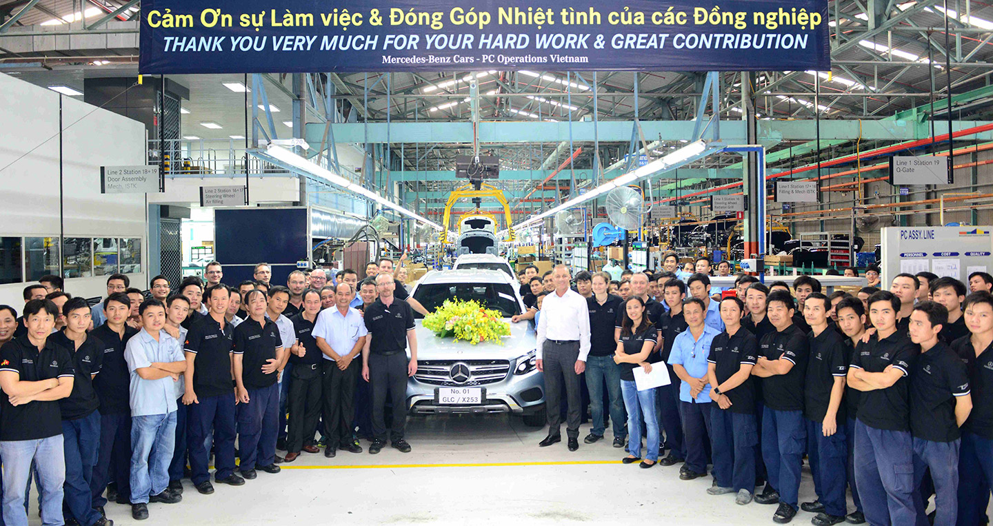 Chiec-GLC-dau-tien-duoc-MBV-xuat-xuong-vao-dau-thang-4.2016.jpg