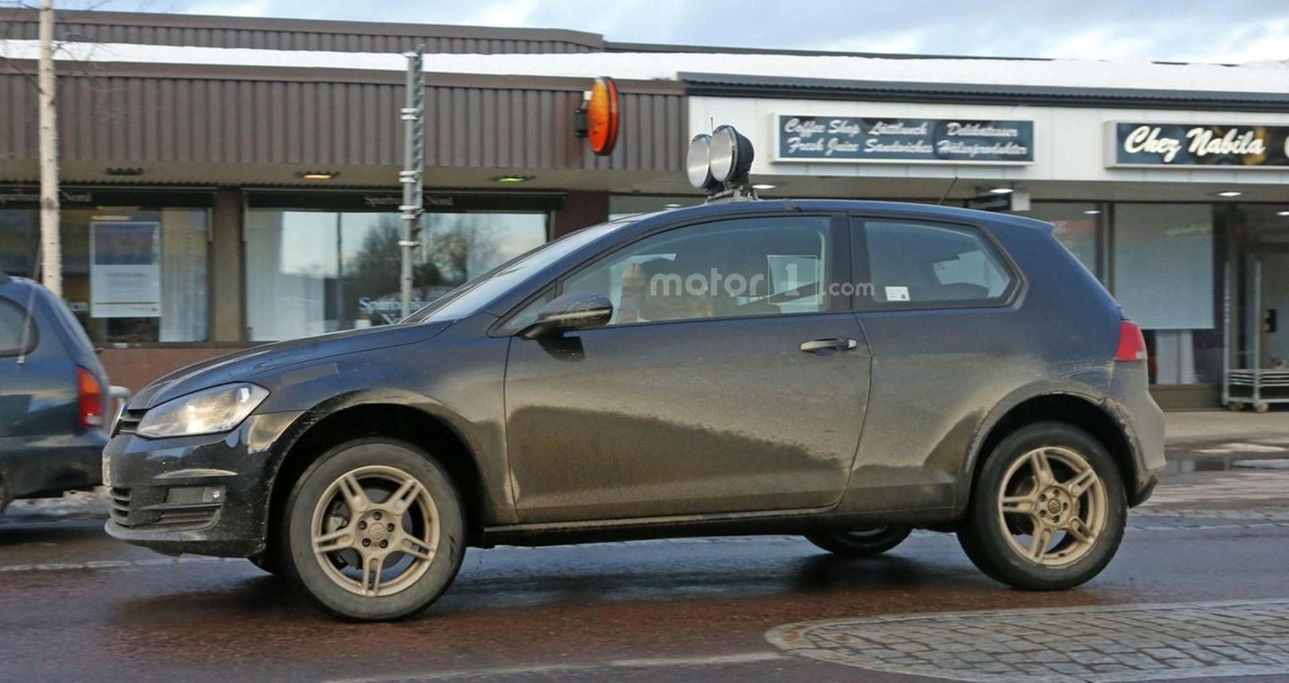 vw-entry-level-crosssover-mule-spy-photo.jpg