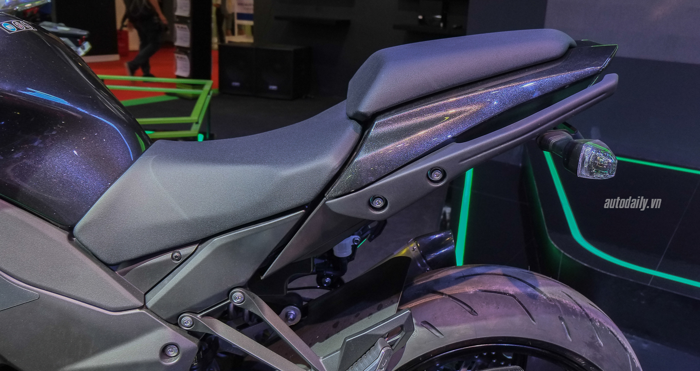 Xem thêm ảnh Kawasaki Ninja 1000 ABS 2016 Kawasaki_Ninja1000_ABS_2016 (5).jpg