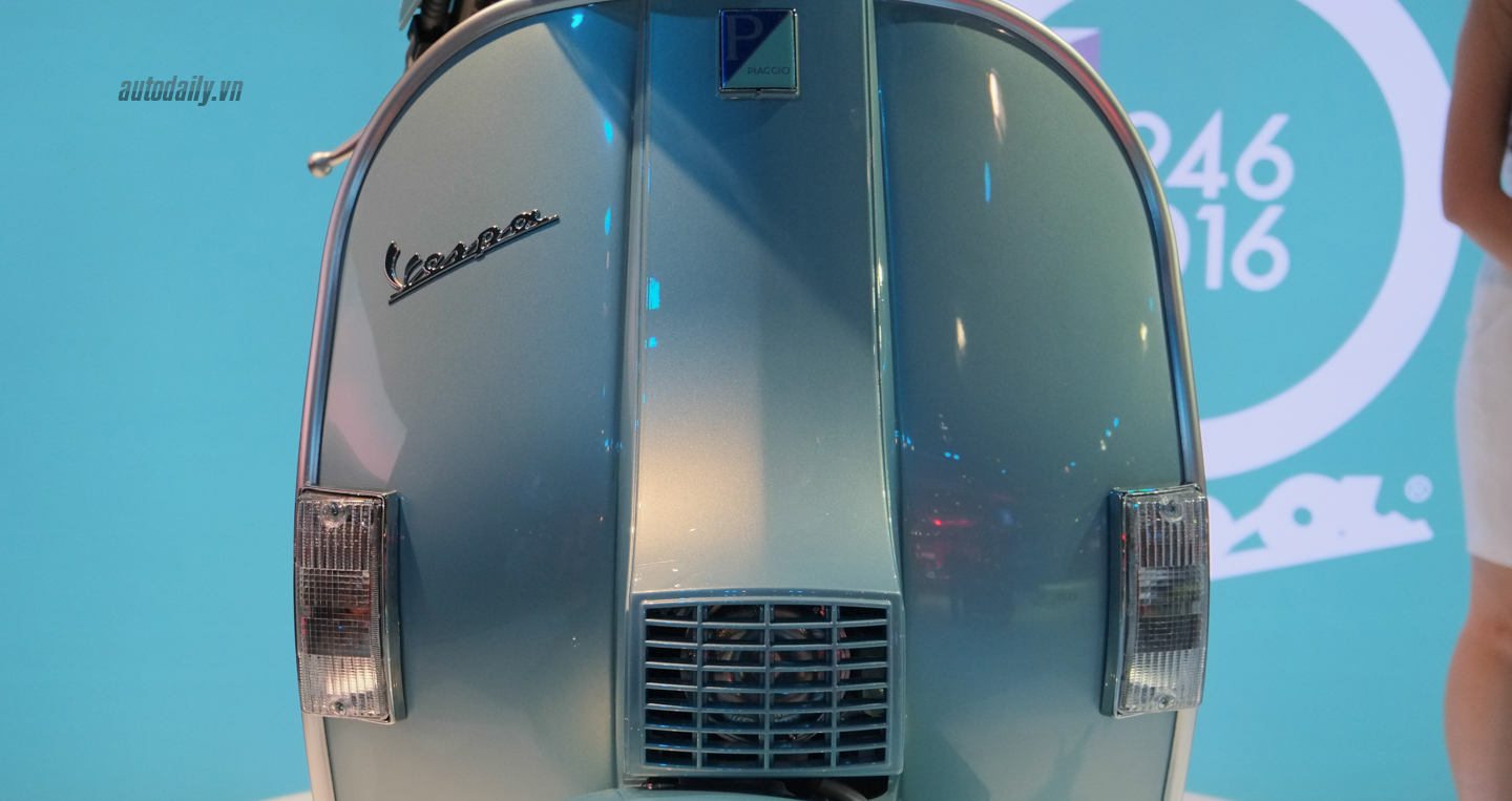 Xem thêm ảnh phiên bản kỷ niệm 70 năm Vespa 125 Vespa_PX_70th (10).jpg