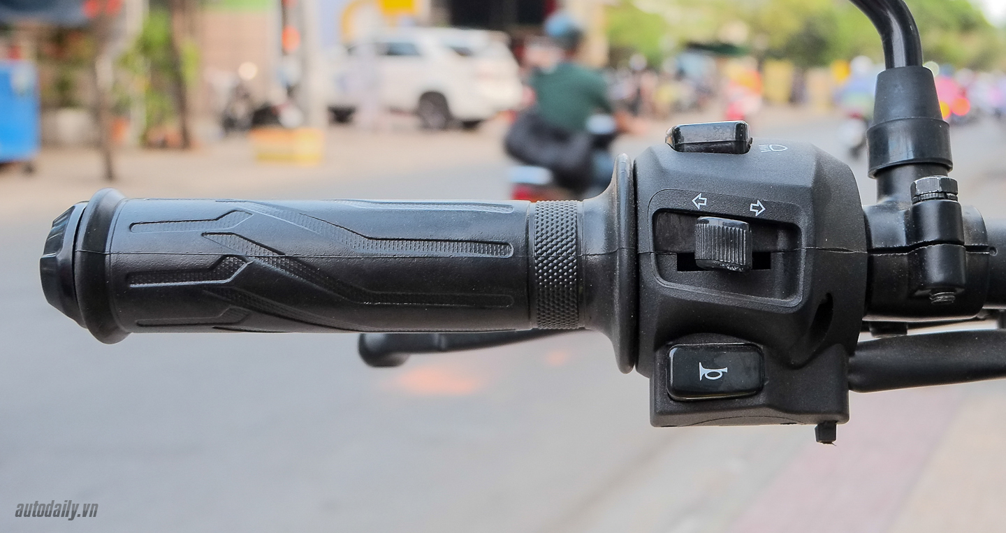 Xem thêm ảnh Yamaha FZ-S V2.0 2016 đầu tiên về Việt Nam Yamaha_FZ-S_V2.0_2016 (14).jpg